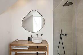 Ericeira Modern & Bright by Homing