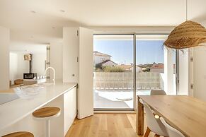 Ericeira Modern & Bright by Homing