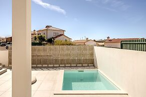 Ericeira Modern & Bright by Homing
