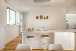 Ericeira Modern & Bright by Homing