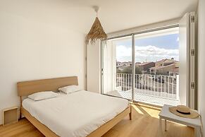 Ericeira Modern & Bright by Homing