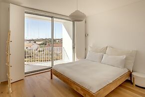Ericeira Modern & Bright by Homing