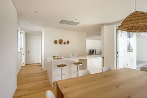 Ericeira Modern & Bright by Homing