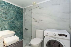 Polka 2BR Apartment in Batroun