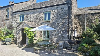 The Old Farmhouse at Brackenthwaite Farm