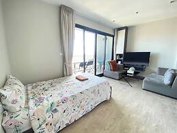 2 Bed Room Great Location & Pool