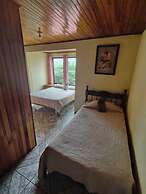 Monteverde Monkey Hostel