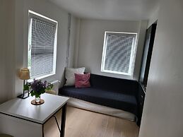 Apartment - Sleeps 3 & Great Location