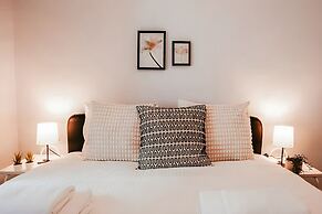 Historic & Stylish By Gt House