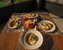 Tribhuwana Padma Lake Resort