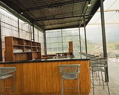 Tribhuwana Padma Lake Resort