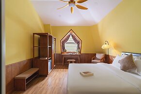 Moon Garden Hotel