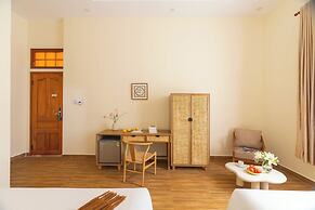 Moon Garden Hotel