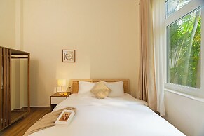 Moon Garden Hotel