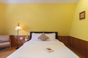 Moon Garden Hotel