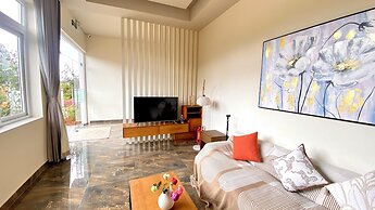 Moon Garden Hotel