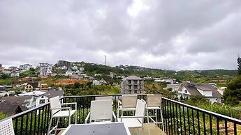 Moon Garden Hotel
