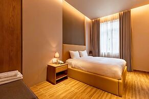 Moon Garden Hotel