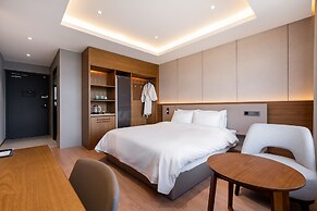 Pohang Yeongildae Beach Hotel