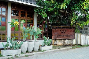 Waras Villa