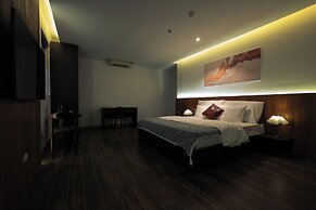 Love in the Atlantis Hotel