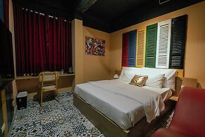 Love in the Atlantis Hotel