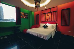 Love in the Atlantis Hotel