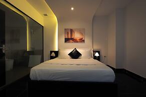 Love in the Atlantis Hotel
