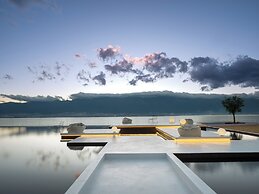 YS Seaview Hotel