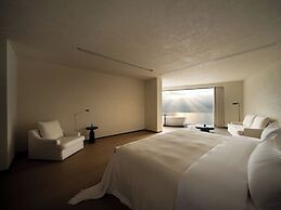 YS Seaview Hotel