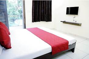 Hotel J-Laxmi Palace