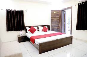 Hotel J-Laxmi Palace
