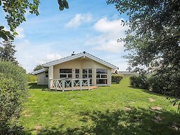 4 Star Holiday Home in Friedrichkoog