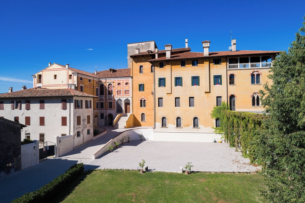 Castello di Porcìa - Residence