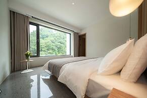 Emei Mountain Yi Qing Yin Resort Hotel
