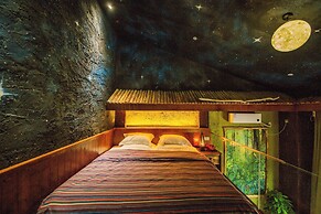 26Life Nationality Inn