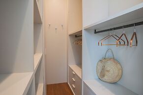 Como Volta Square With Terrace by Rent all Como