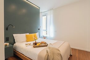 Como Volta Square With Terrace by Rent all Como
