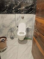 Hotel Maa Tulsi Guest House
