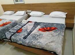 Hotel Maa Tulsi Guest House