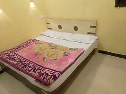 Hotel Maa Tulsi Guest House