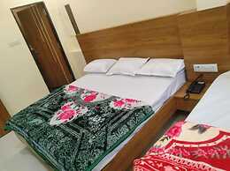 Hotel Maa Tulsi Guest House