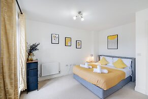 Foxherne 6 Bed & 3 Bath Serviced Hse -20