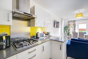 Foxherne 6 Bed & 3 Bath Serviced Hse -20