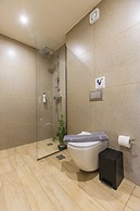 Raise Thiseio Stylish Living