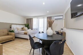 Raise Thiseio Stylish Living