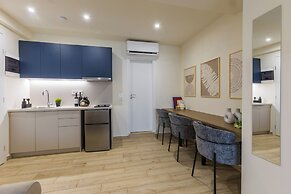 Raise Thiseio Stylish Living