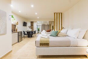 Raise Thiseio Stylish Living