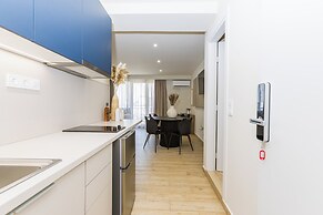 Raise Thiseio Stylish Living