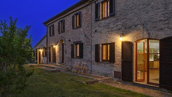 Ca Lucciola 12 in Mondavio
